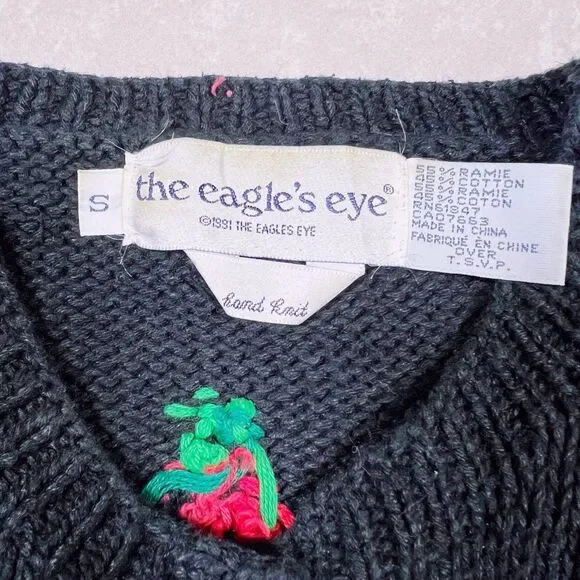 Vintage 90s Eagles Eye Hand Knit Cardigan Sweater Sz. Small School USA Flag Bear - Picture 3 of 6